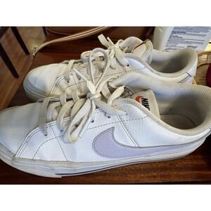 Nike Court Legacy NN  Women's Size 8 Athletic Shoes DH3161-101 Lavender Swoosh